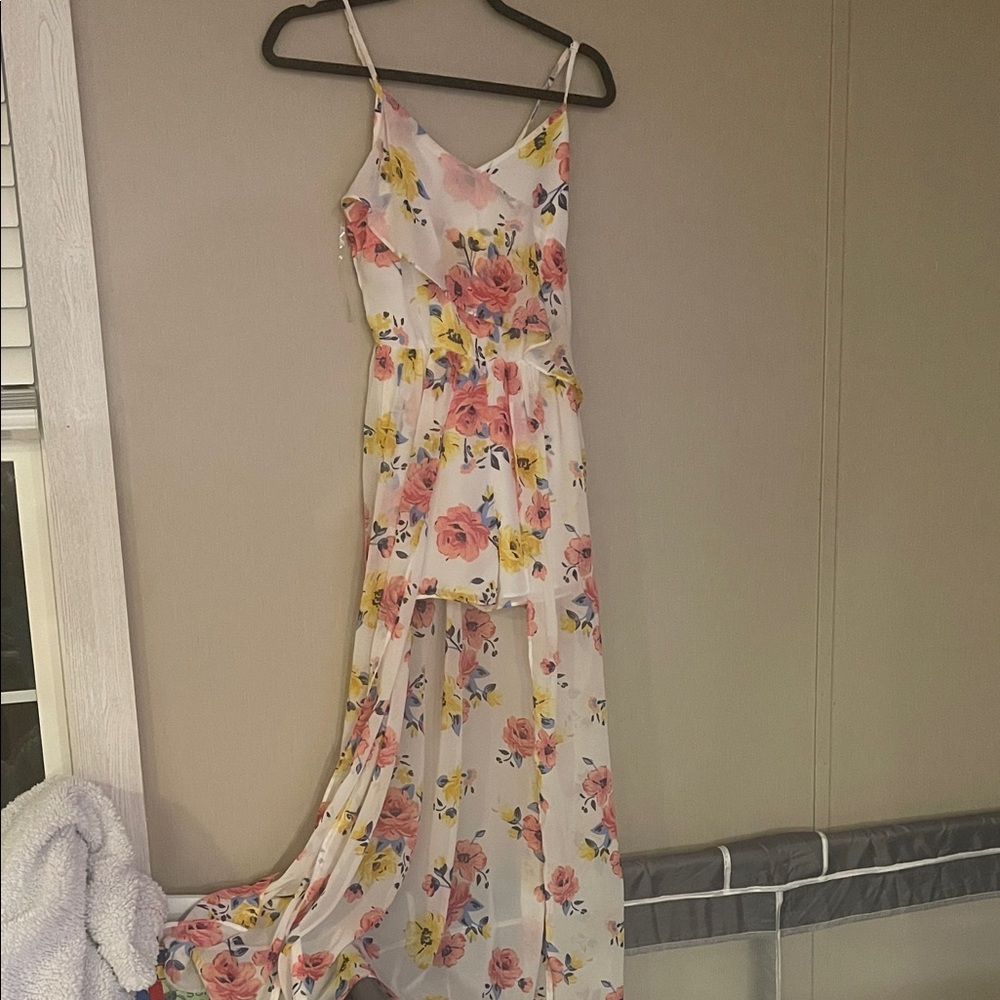 The edit by seventeen NWT juniors sz 3 floral maxi high low dress white
